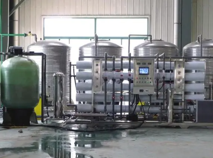{city}濟(jì)南水處理設(shè)備--工業(yè)用反滲透純水設(shè)備